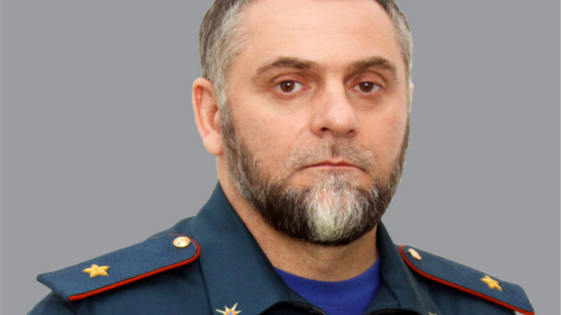 Главу МЧС Чечни задержали, но отпустили после приезда кадыровцев